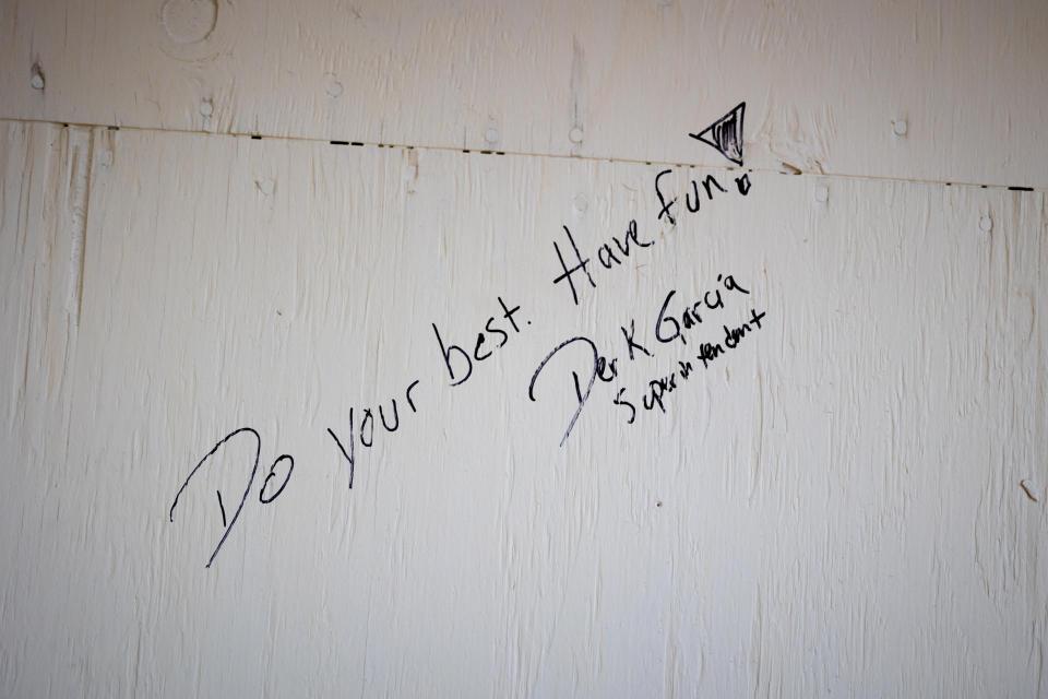 Handwritten message that says "Do your best. Have fun! Derk Garcia Superintendent"